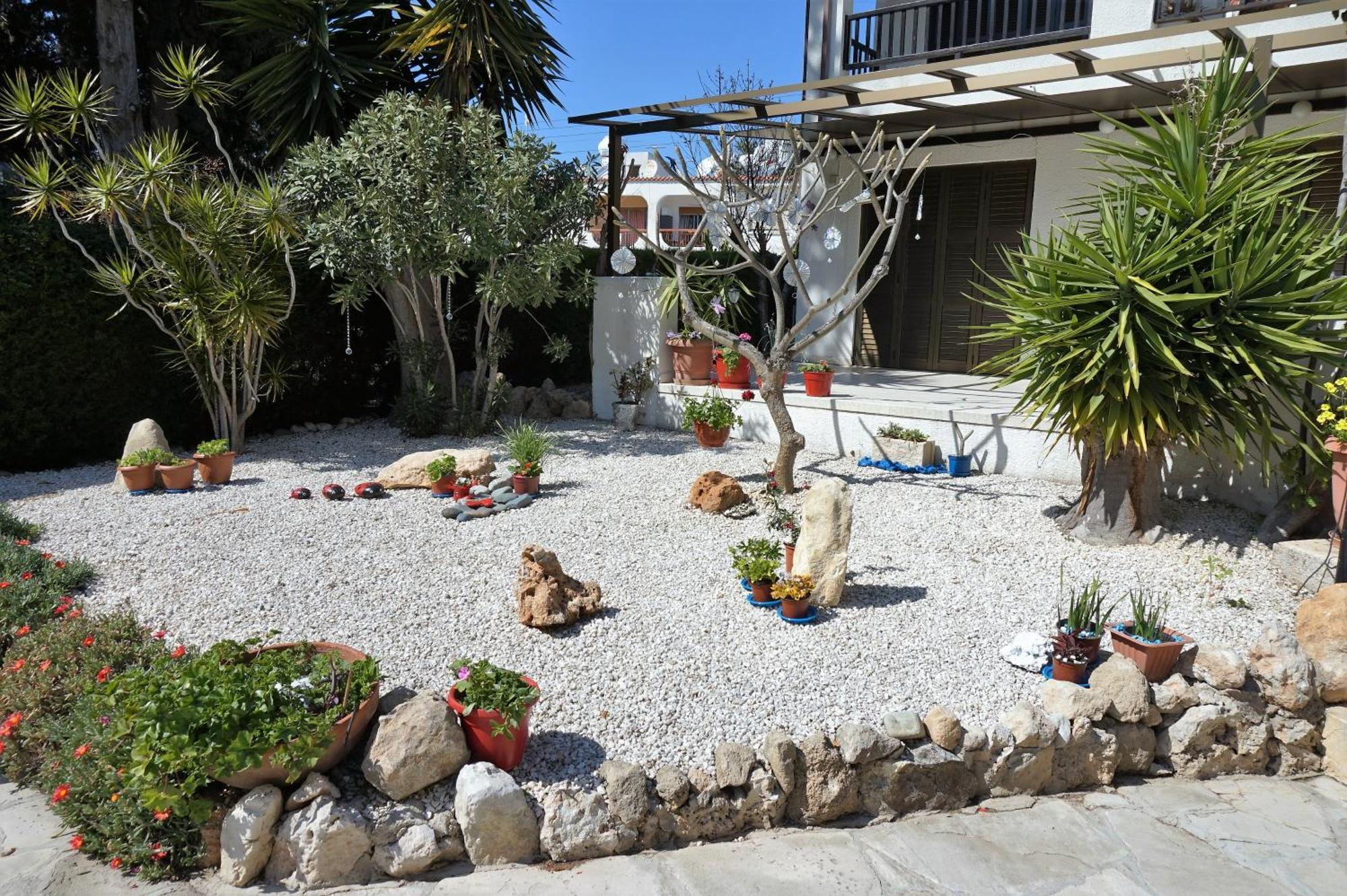 Ibiscus Gardens Near Beach, Bars & Amenities Apartment Paphos